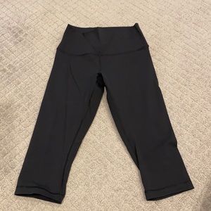 lululemon Wunder Under Hi-Rise 1/2 Tight 17" Sz 8
